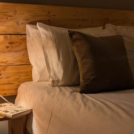 South Downs Eco Lodge & Camping East Meon Eksteriør billede